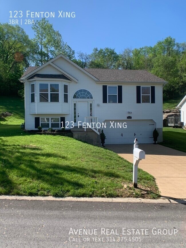 Just Listed! 123 Fenton Crossing Fenton 123 Fenton Crossing
