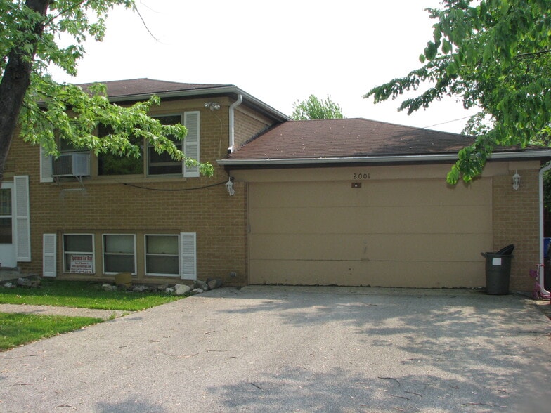 Building Photo - 2001 W Dugdale Rd