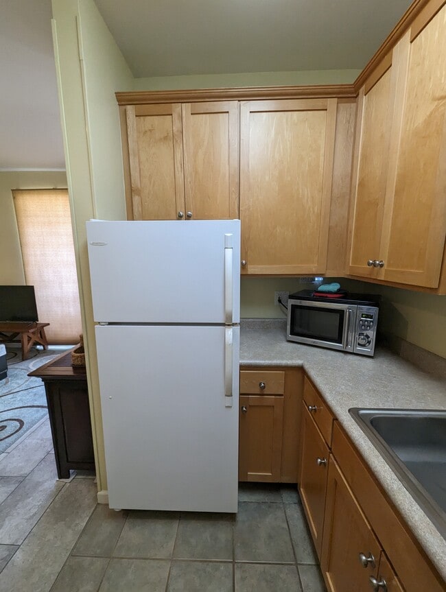 Building Photo - 170 Kuli Puu St