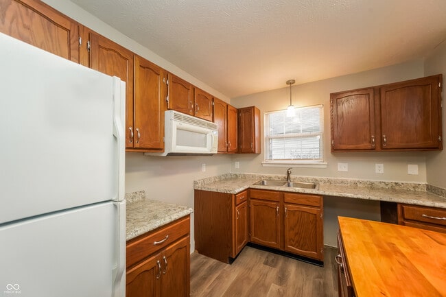 Building Photo - 4834 Countrybrook Ct