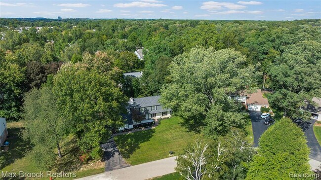 Building Photo - 2601 Lamplighter Ln