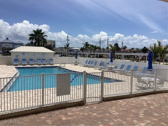 Building Photo - 6900 Estero Blvd