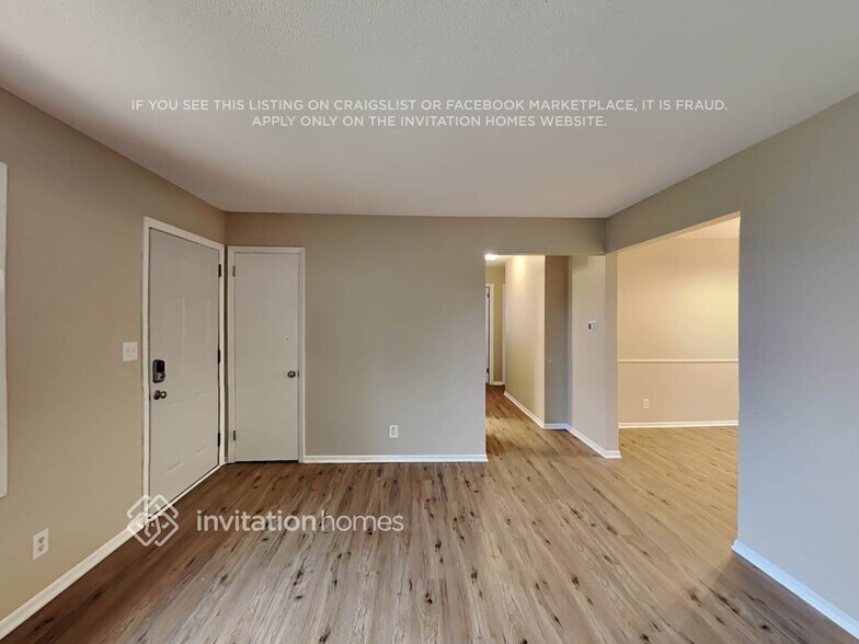 Building Photo - 707 Oakland Cir