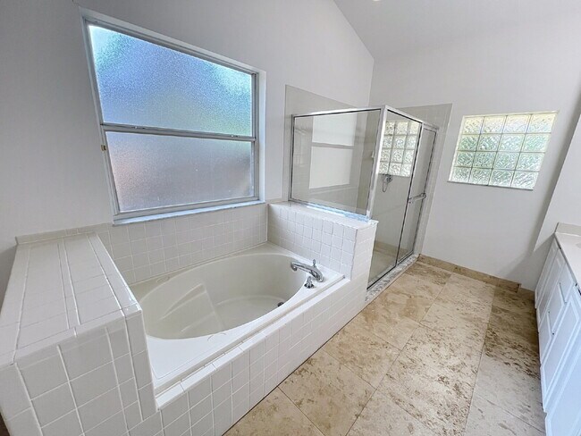 Building Photo - Charming 4-Bedroom Oasis with 3 Baths in P...