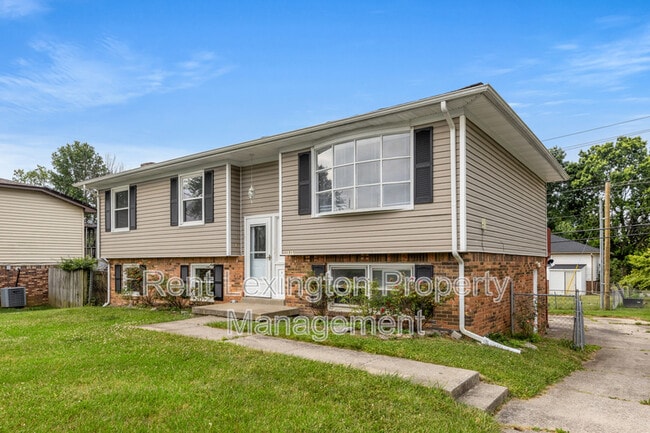 Building Photo - 315 S Eagle Creek Dr