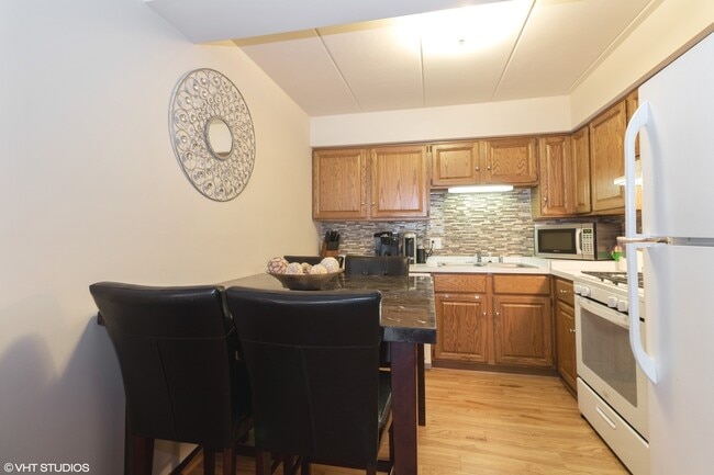 Building Photo - 4535 Rumsey Ave