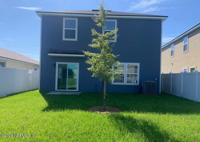 Building Photo - 15747 Equine Gait Dr