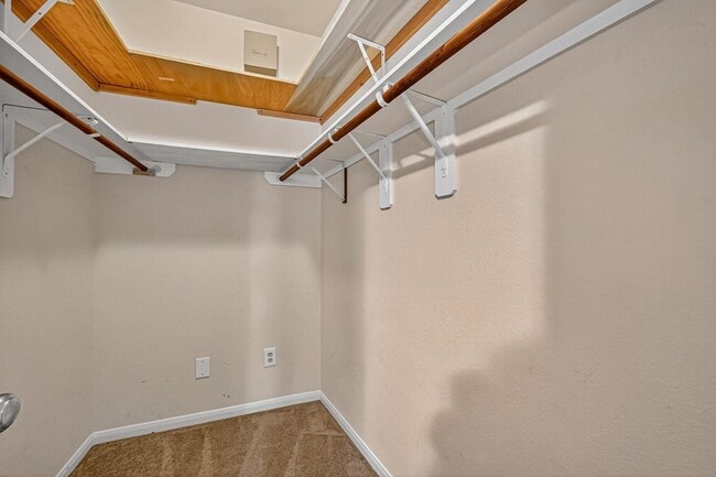 Building Photo - 14574 Empanada Dr