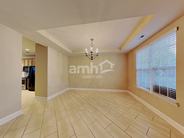 Building Photo - 9203 Greenheather Dr