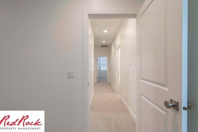 Building Photo - 6 Month Lease! 3 Bedroom Townhome in Washington Fields with Community Pool