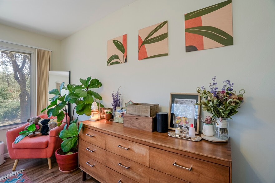 Building Photo - 1786 Autumn Dr