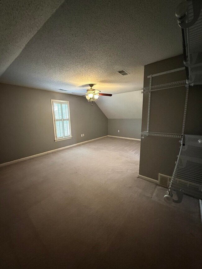 Building Photo - 2805 Morning Woods Dr