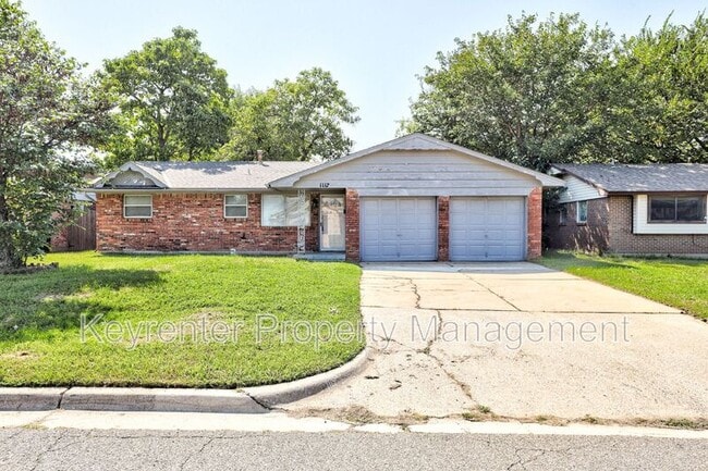 Primary Photo - 1117 S Howard Ave