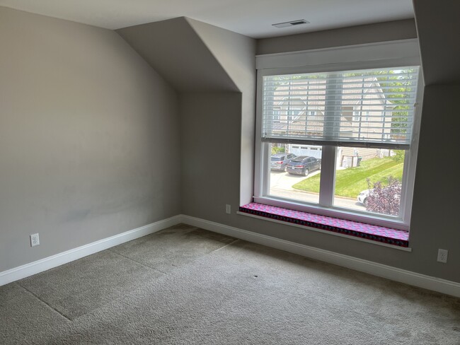 Building Photo - 3242 Barkham Dr