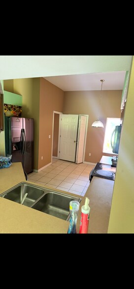 Building Photo - 2337 Hamlet Cir