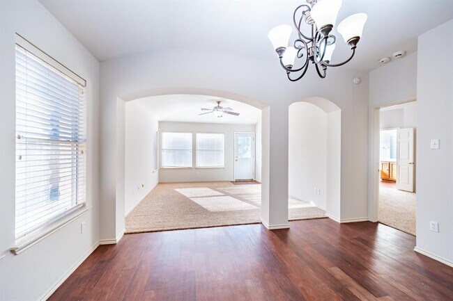 Building Photo - 10520 S Canoa Hills Trail