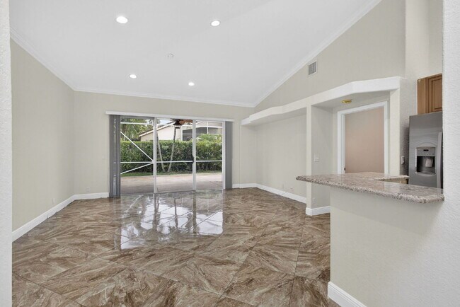 Building Photo - Beautiful & Spacious 3 Bedroom and 2 Bathroom with 2 Car garage and covered patio Home in West Pa...