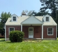 Building Photo - 3 Bedroom 1 Bath Available to Rent for $1,...