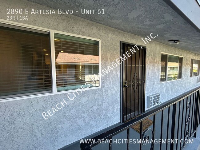 Building Photo - Remodeled 2 Bedroom, 1 Bath with 1 Parking...