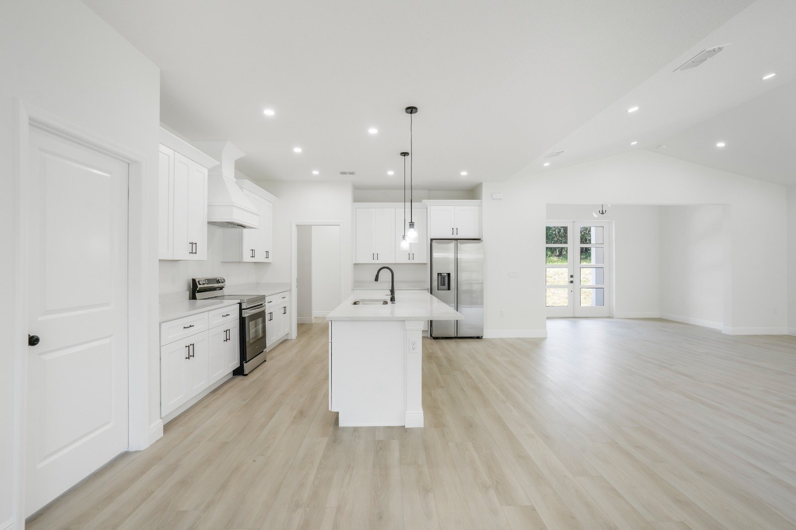 Building Photo - 36473 Piney Ridge Blvd