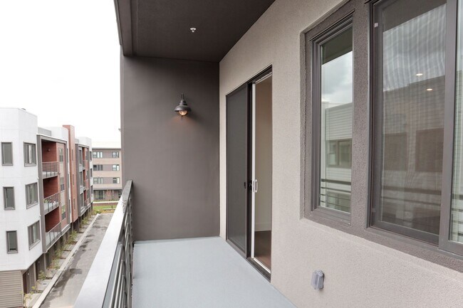 Building Photo - Modern 3-Bed Condo Near Warm Springs/South Fremont BART Station