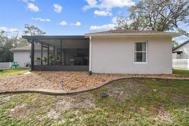 Building Photo - 199 Pine St