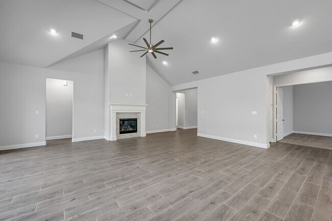 Building Photo - 8431 Willow Whisper Ln