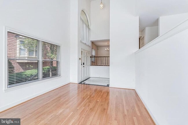 Building Photo - 1443 Hampton Hill Cir
