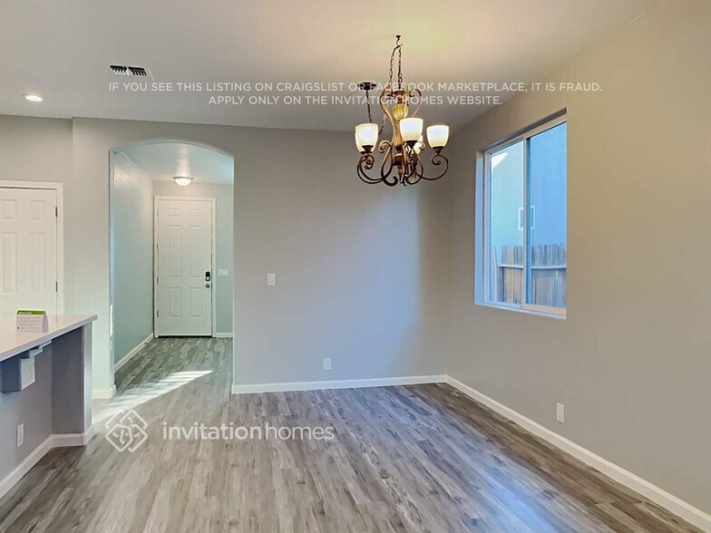 Building Photo - 5535 Ridgepoint Dr