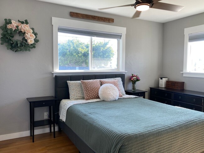 Building Photo - Charming 3 bed 2 bath home in Serra Mesa