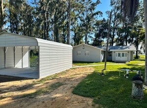 Building Photo - 19 Windy Point Rd