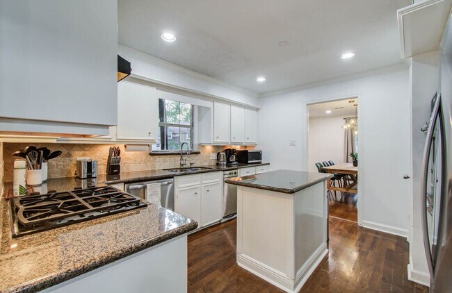 Building Photo - 5135 Westerham Pl