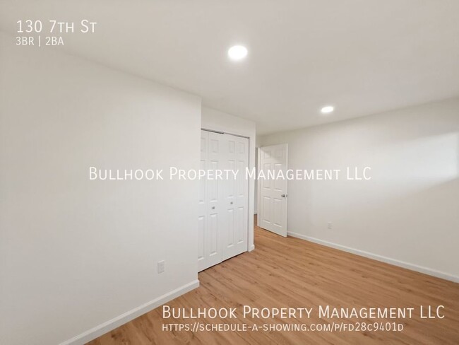 Building Photo - Move in Special - $300 off first FULL mont...