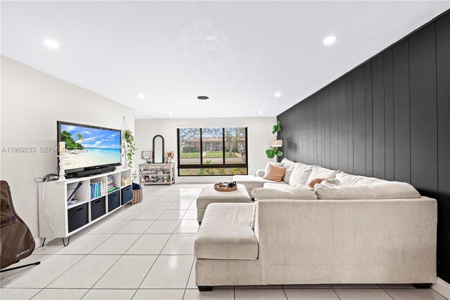 Building Photo - 7835 W 16th Ct