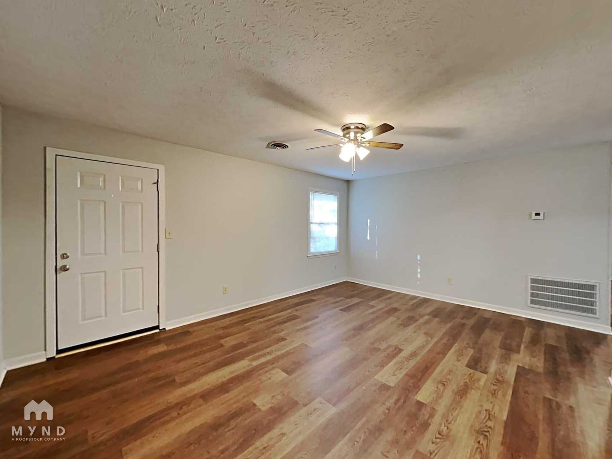 Building Photo - 421 Cabriolet Ct