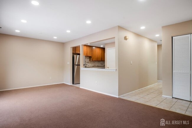 Building Photo - 4410 Birchwood Ct