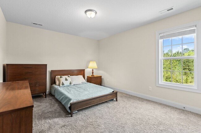 Building Photo - 520 Black Pearl Cir