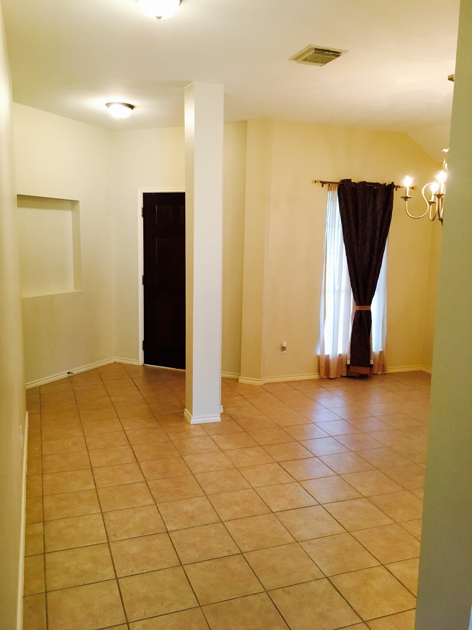 Building Photo - 4003 Santa Susana