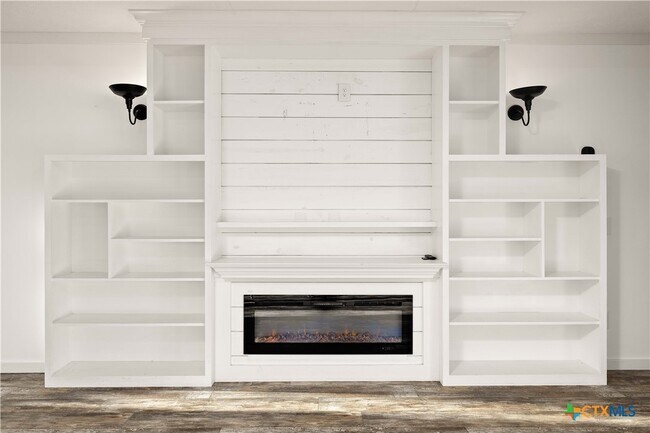 Building Photo - 2301 Wegner Rd