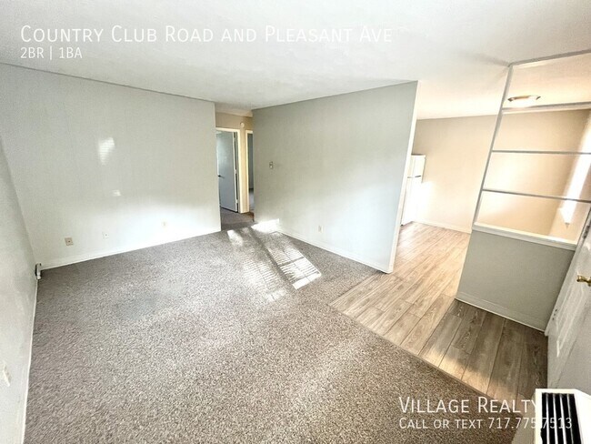 Building Photo - 611 Country Club Rd