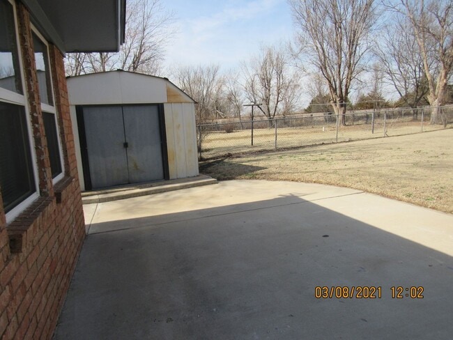 Building Photo - MOVE IN SPECIAL: $200 OFF OF THE FIRST MONTH'S RENT!