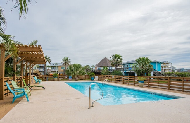 Building Photo - 1923 Eleventh Street-SI ID1023230P