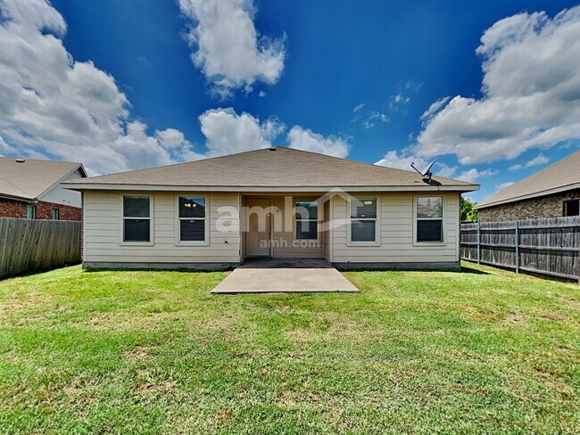 Building Photo - 2002 Wagon Trail