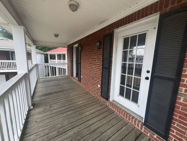 Building Photo - 14 Brook Meadows Cir
