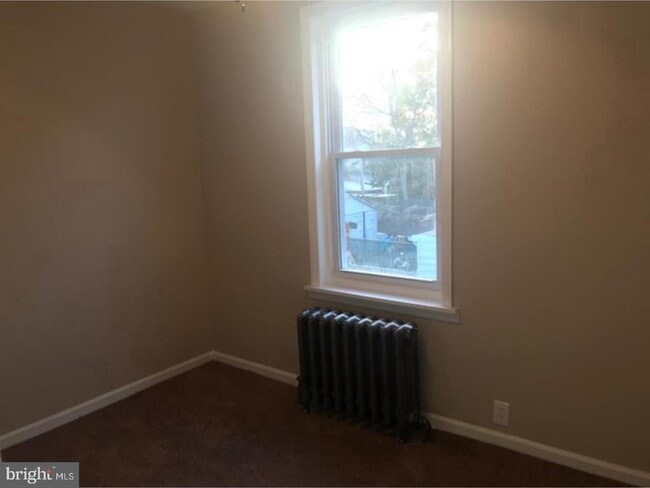 Building Photo - 4749 James St