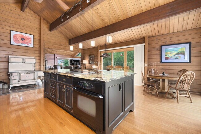 Building Photo - 61180 48th Ave