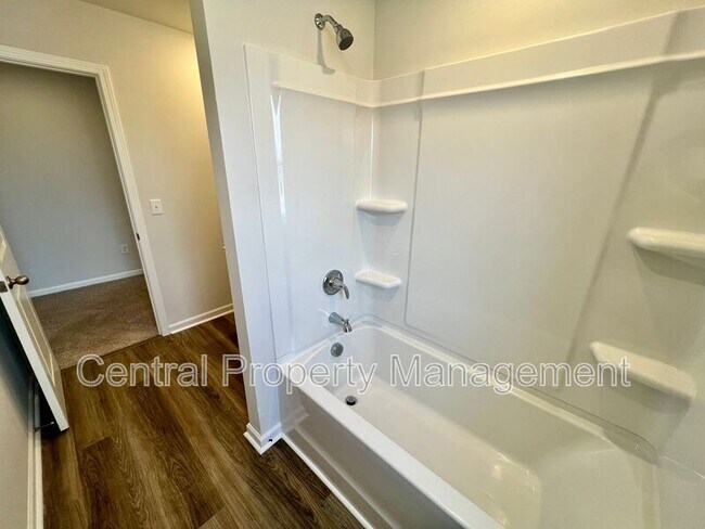 Building Photo - 458 Haddon Trl