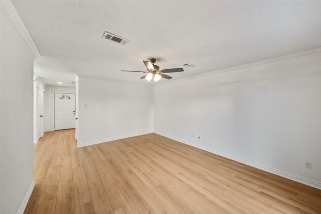 Building Photo - 205 Granberry St