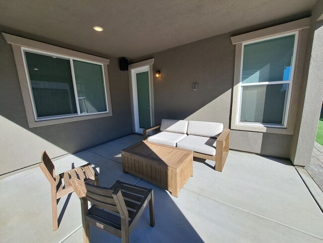 Building Photo - Gorgeous Smart Home is Clean & Loaded!  - ...