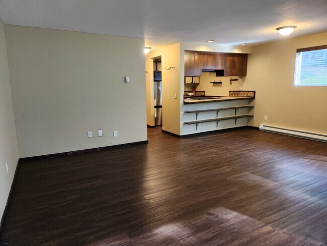 Building Photo - 2 Marigold Dr